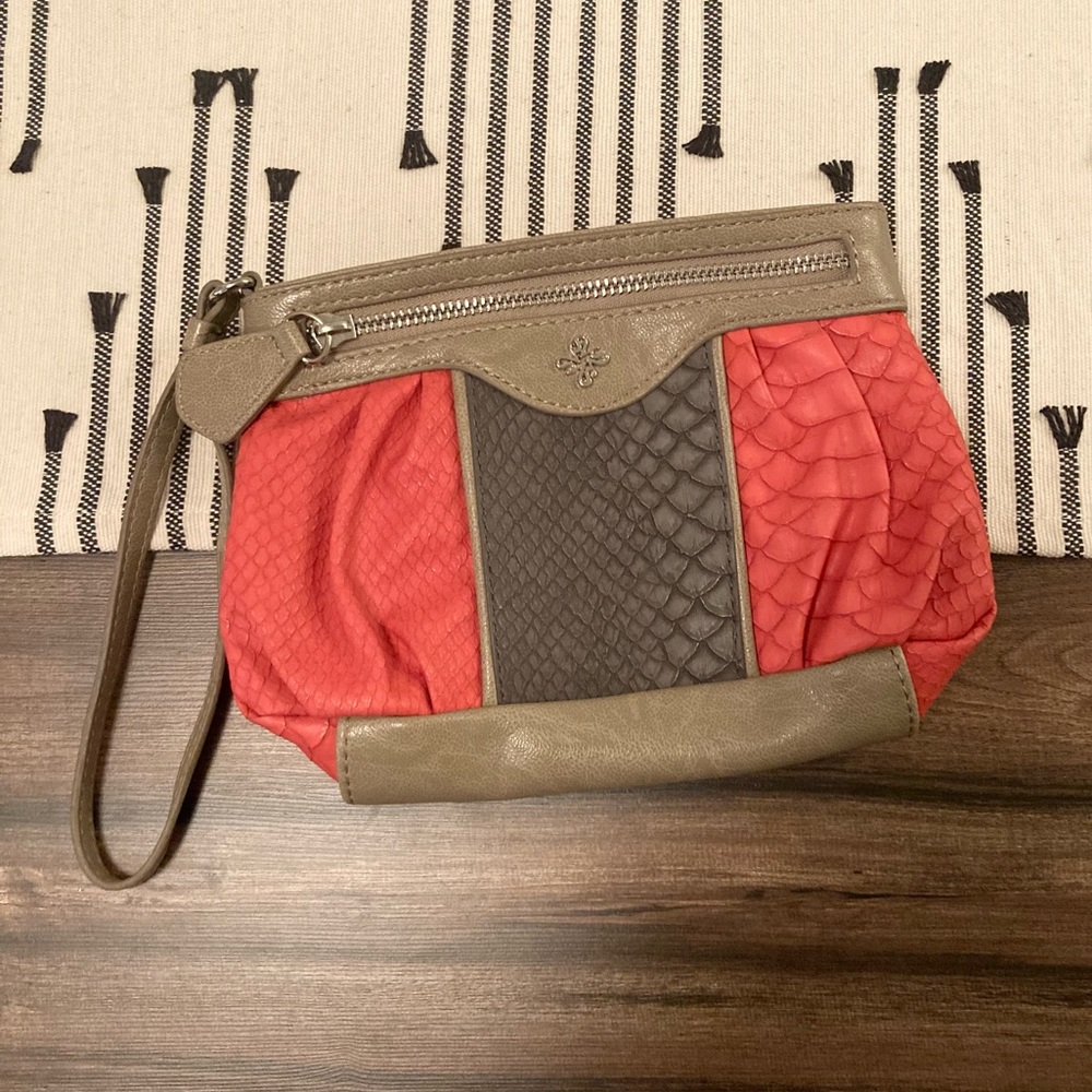 Simply Vera Vera Wang Leather Clutch